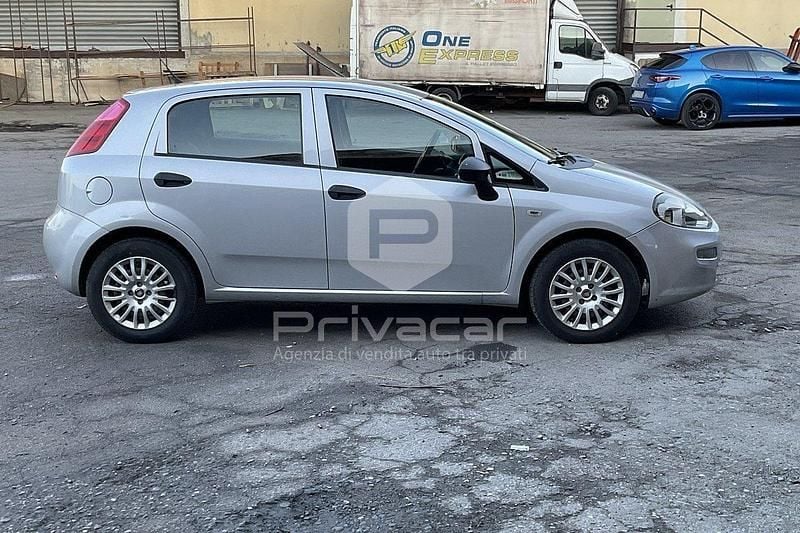Usata Fiat Punto Street 69 CV (50 kW) 2018 Grigio Berlina