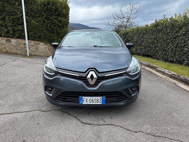 Usata Renault Clio IV Zen 90 CV (66 kW) 2019 Grigio Berlina