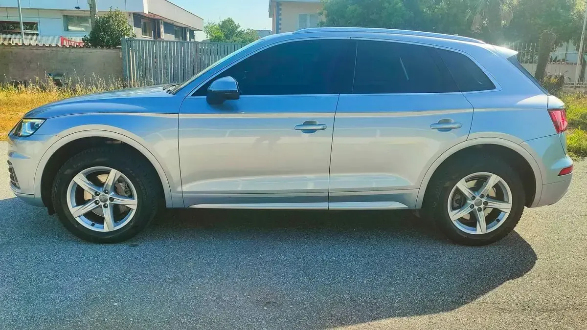 Usata Audi Q5 Business 190 CV (139 kW) 2019 Grigio SUV