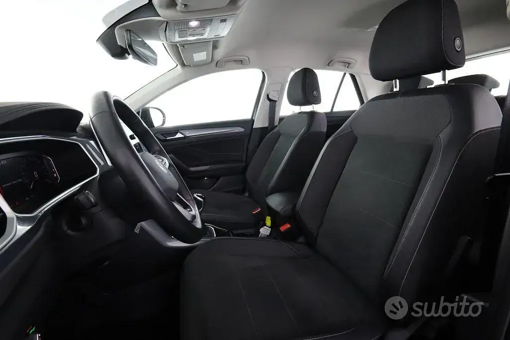 Usata VW T-Roc Style 116 CV (85 kW) 2025 Nero perla SUV