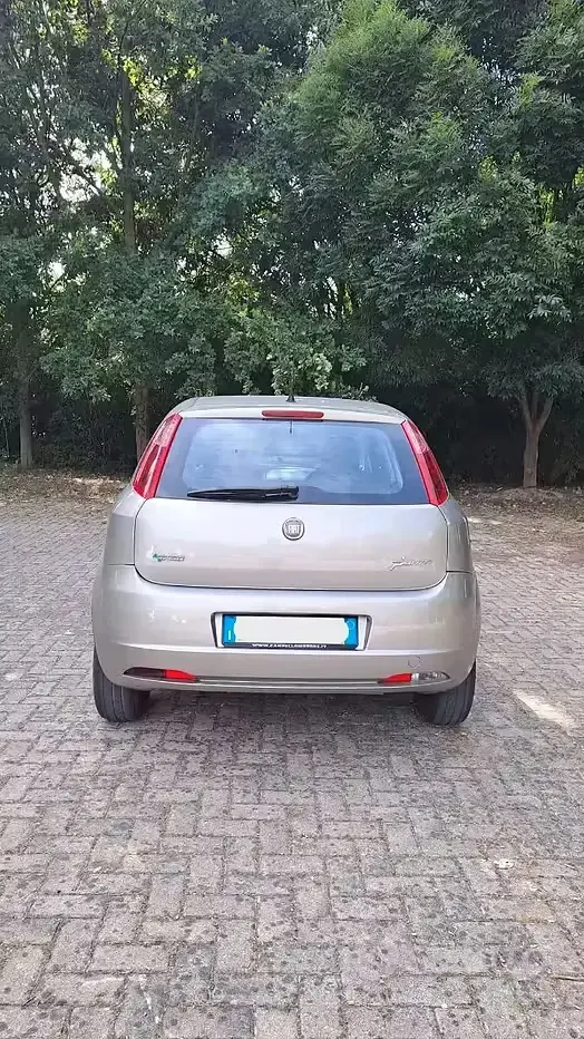 Usata Fiat Grande Punto 2009 Grigio Utilitaria