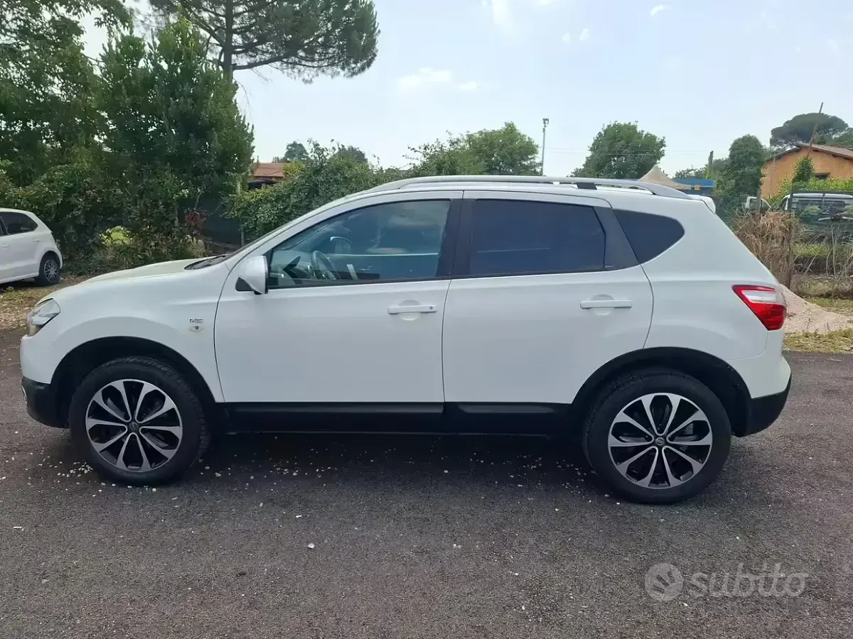 Usata Nissan Qashqai 110 CV (80 kW) 2013 Bianco SUV