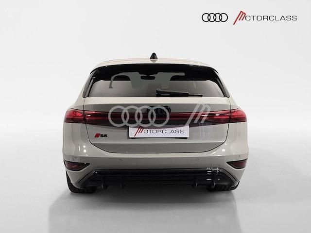 Usata Audi e-tron Sport 369 kW (503 CV) 2025 Beige siam metallizzato SUV