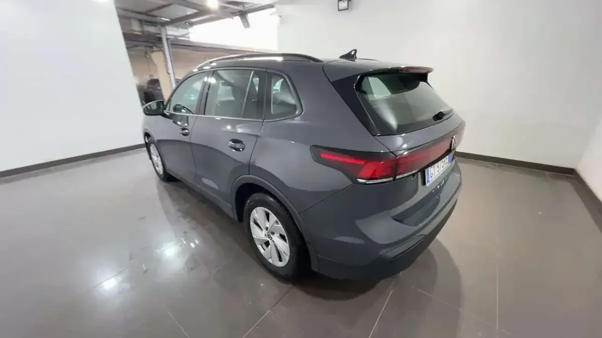 Usata VW Tiguan Life 150 CV (110 kW) 2025 Grigio SUV