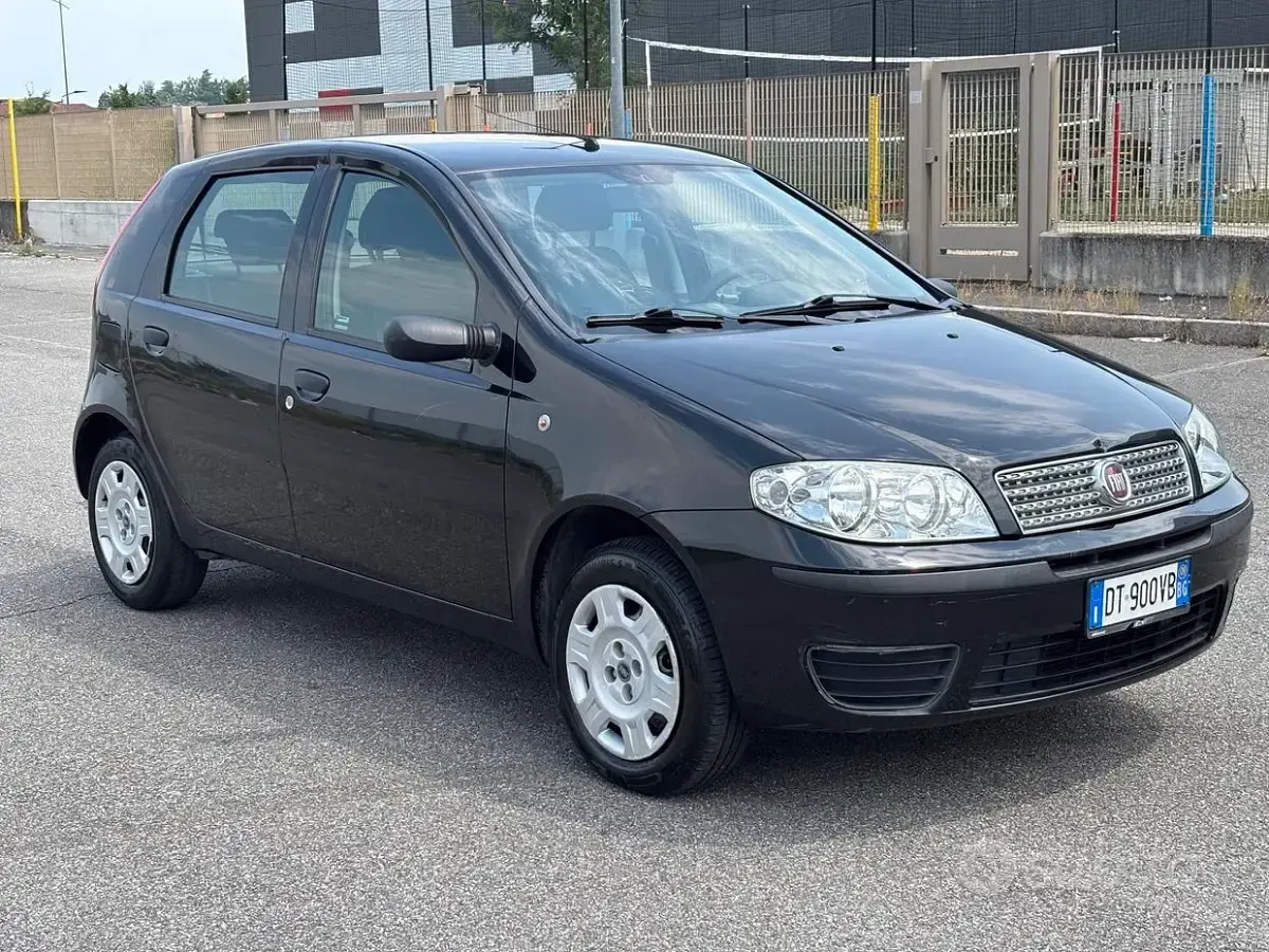 Usata Fiat Punto Classica 60 CV (44 kW) 2009 Utilitaria