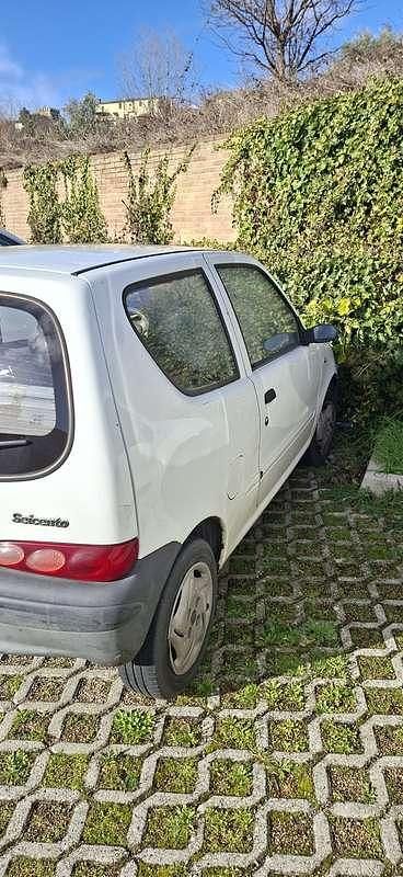 Usata Fiat 600 54 CV (39 kW) 2004 Bianco Utilitaria