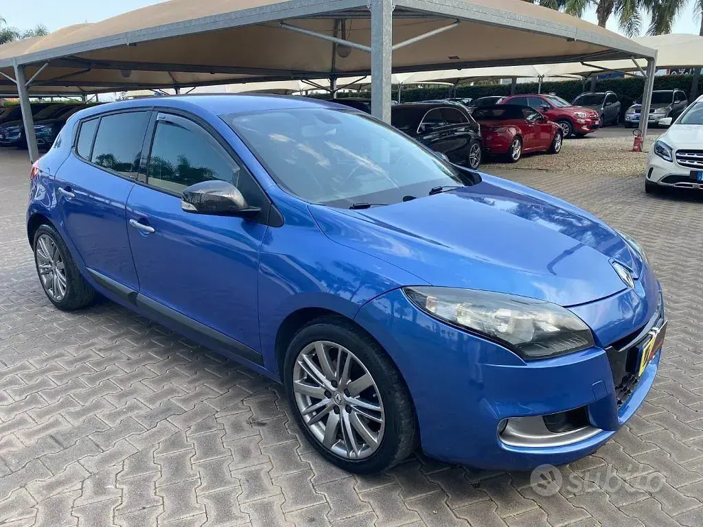 Usata Renault Mégane GT Line GT-Line 131 CV (96 kW) 2010 Bluazzurro Berlina