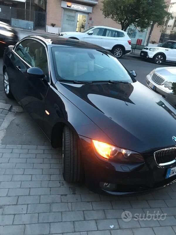 Usata BMW 325 Cabriolet 197 CV (144 kW) 2009 Blu Cabrio