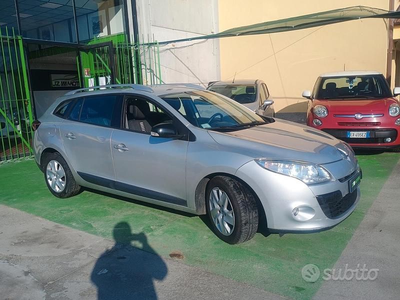 Usata Renault Mégane 130 CV (95 kW) 2011 Grigio Berlina