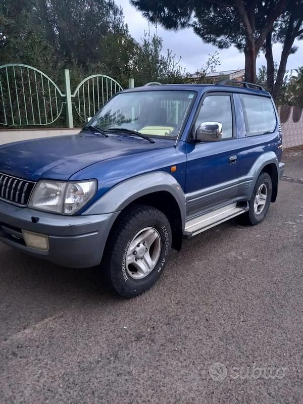 Usata Toyota Land Cruiser 2000 Blu SUV