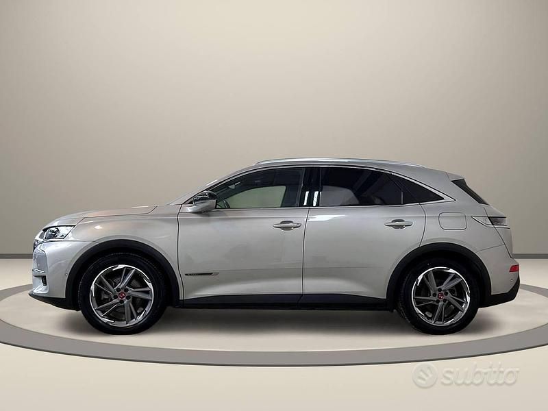 Usata DS Automobiles DS7 Crossback Grand Chic 300 CV (220 kW) 2020 Grigio / metallizzato SUV