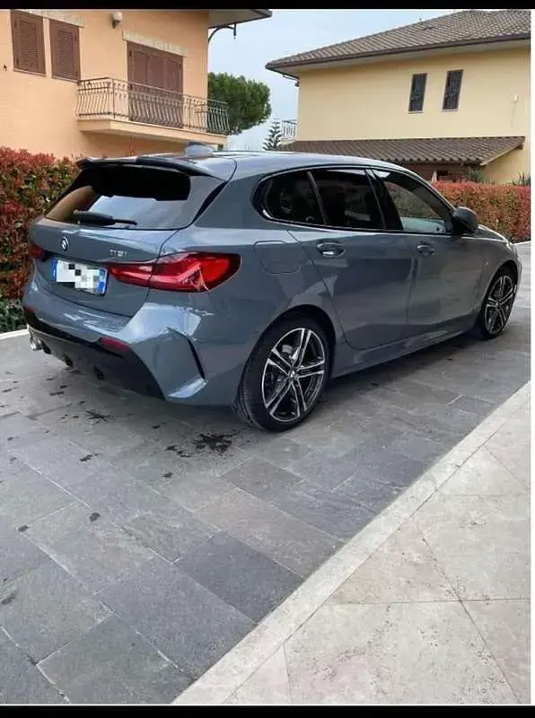 Usata BMW 118 136 CV (100 kW) 2019 Blu/azzurro Utilitaria