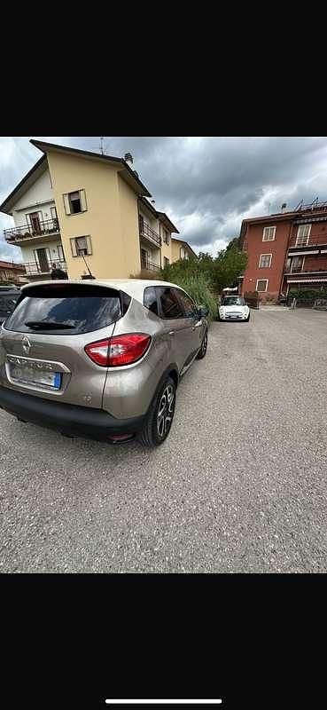 Usata Renault Captur 90 CV (66 kW) 2015 SUV