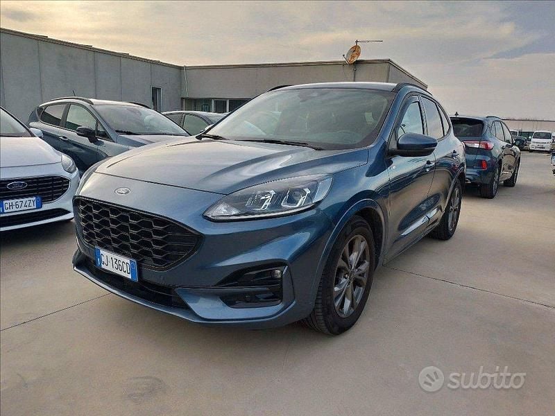 Usata Ford Kuga ST-Line 120 CV (88 kW) 2023 Blu SUV