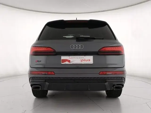 Usata Audi Q7 S-Line 286 CV (210 kW) 2024 Grigio daytona SUV