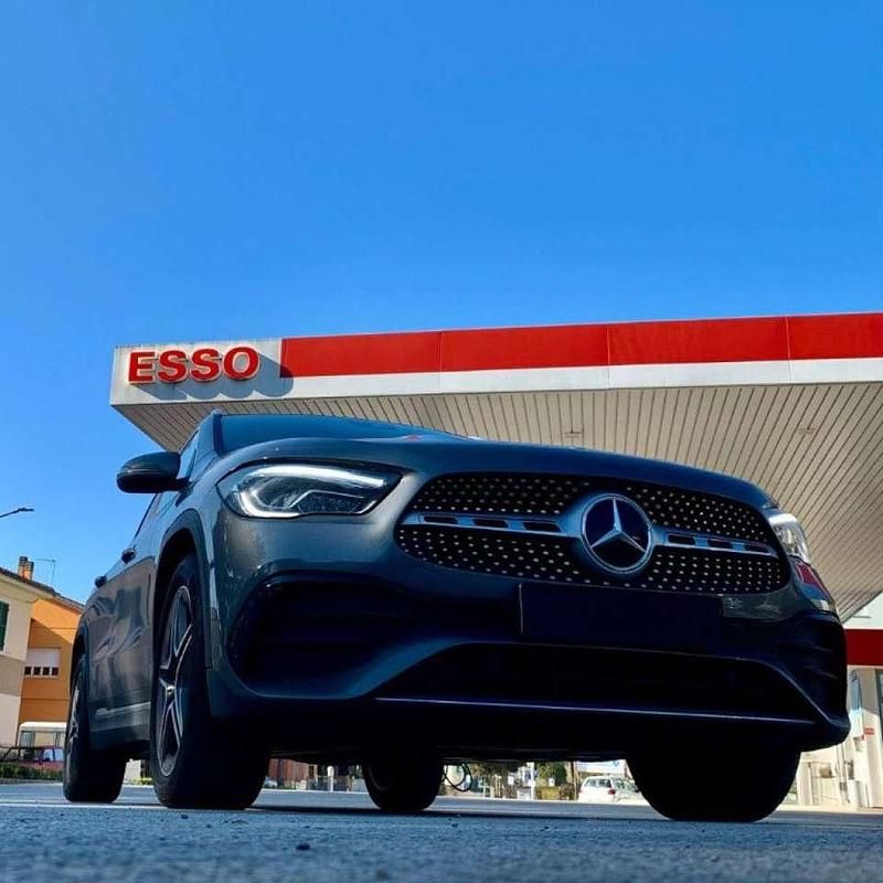 Usata Mercedes GLA200 AMG 163 CV (119 kW) 2021 Grigio SUV