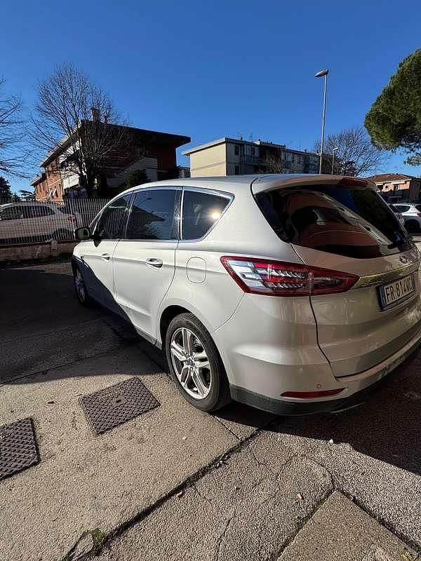 Usata Ford S-MAX Business Edition 239 CV (175 kW) 2018 Monovolume