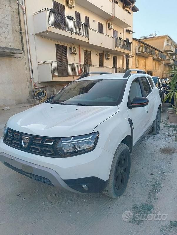 Usata Dacia Duster 116 CV (85 kW) 2022 Bianco SUV