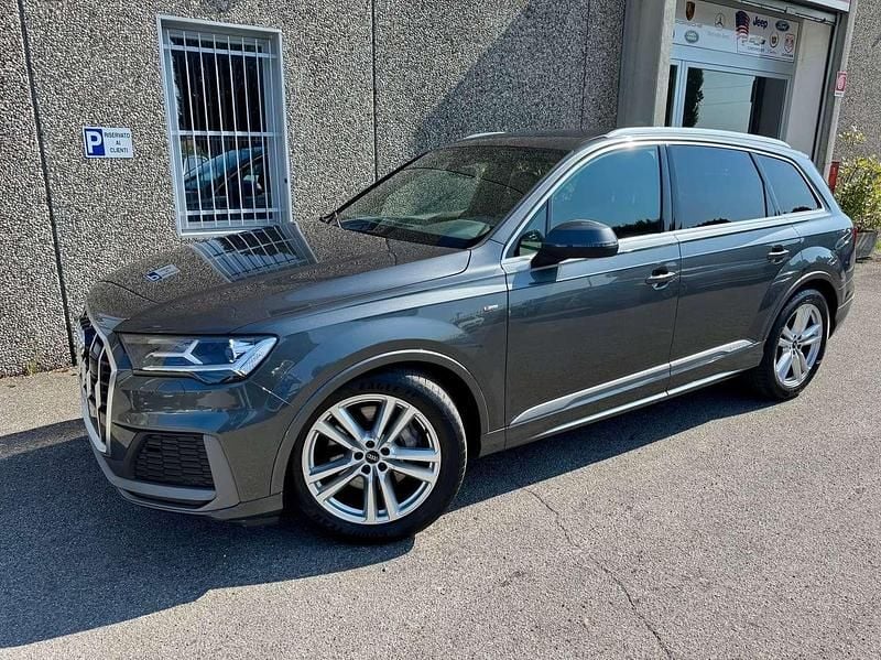 Grigio daytona perla Usata 2022 Audi Q7 S-Line SUV | 54.990 € (Ottimo prezzo) - Immagine 1/4