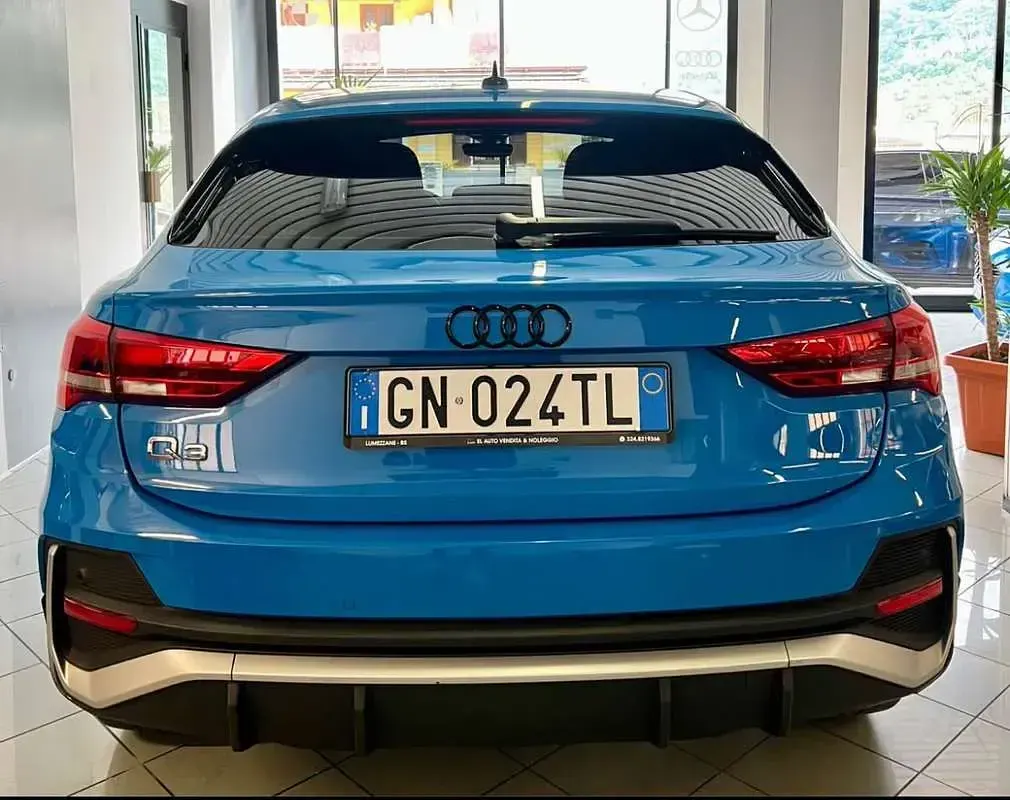 Usata Audi Q3 Sportback S-Line 150 CV (110 kW) 2023 Blu/azzurro SUV