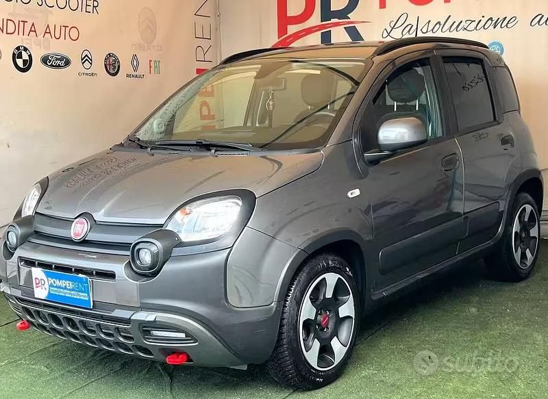 Usata Fiat Panda Cross Cross 70 CV (51 kW) 2023 Grigio Utilitaria