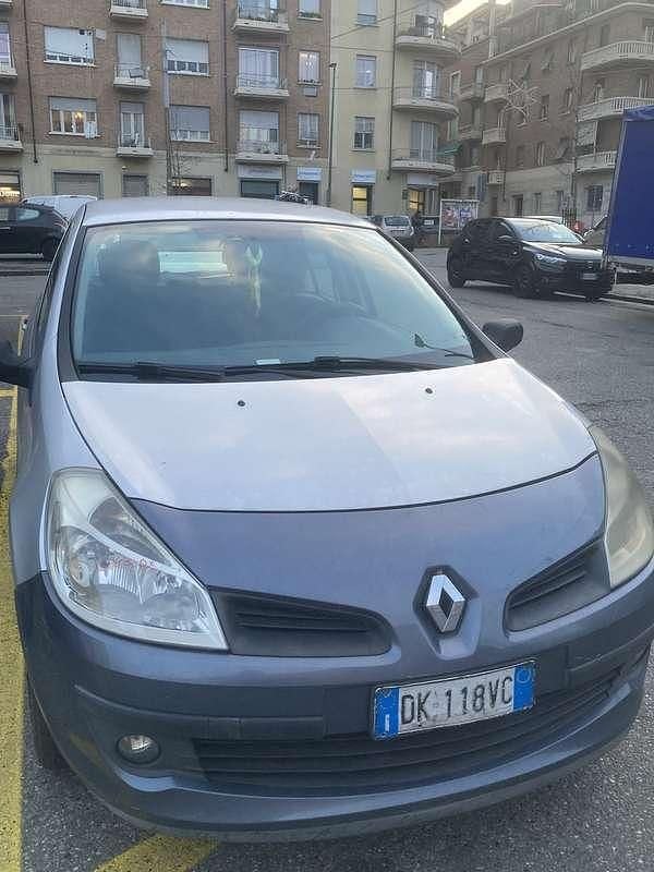 Usata Renault Clio III Rip Curl 68 CV (50 kW) 2007 Argento Berlina