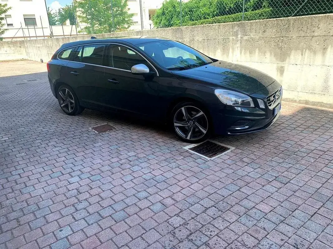 Usata Volvo V60 Business Edition 163 CV (119 kW) 2013 Station wagon