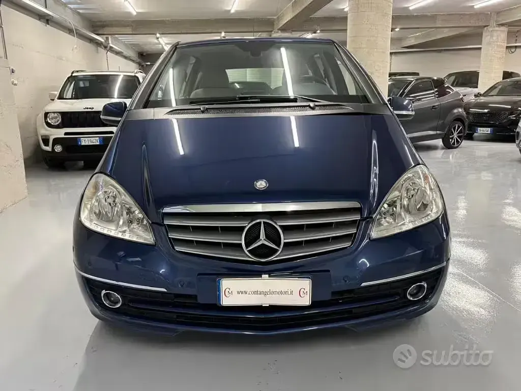 Usata Mercedes A160 Style 95 CV (69 kW) 2012 Bluazzurro Utilitaria