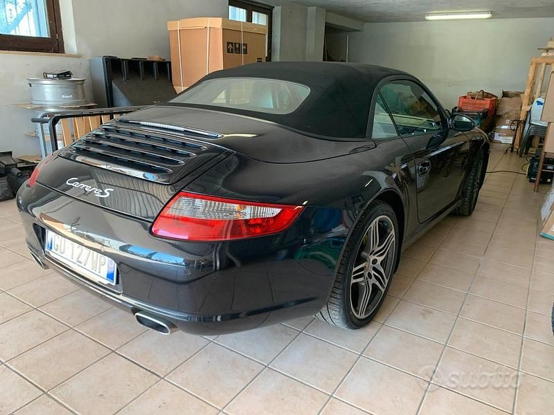Usata Porsche 911 Carrera Cabriolet 325 CV (239 kW) 2008 Nero Cabrio