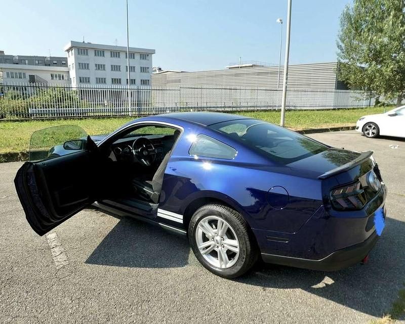 Usata Ford Mustang 213 CV (156 kW) 2010 Coupé