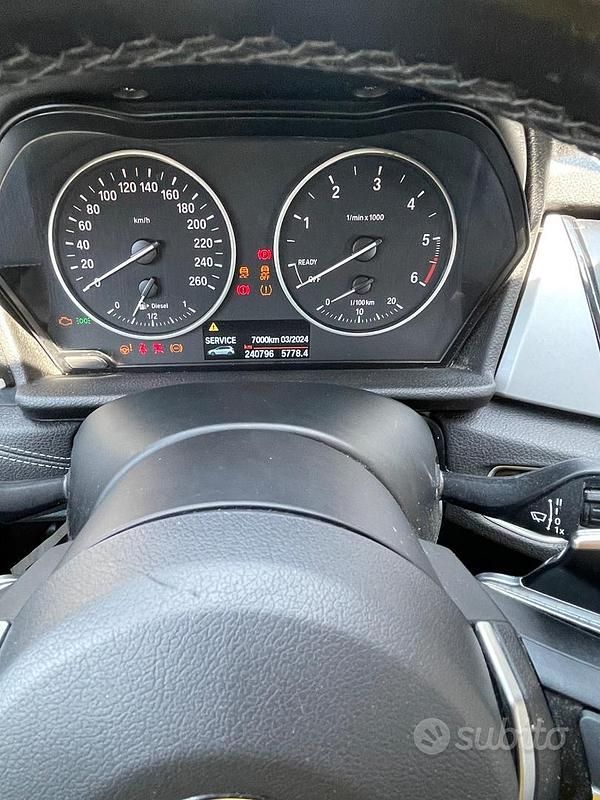 Usata BMW 216 Active Tourer Advantage 115 CV (84 kW) 2016 Blu Monovolume