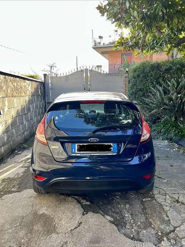 Usata Ford Fiesta 75 CV (55 kW) 2013 Utilitaria