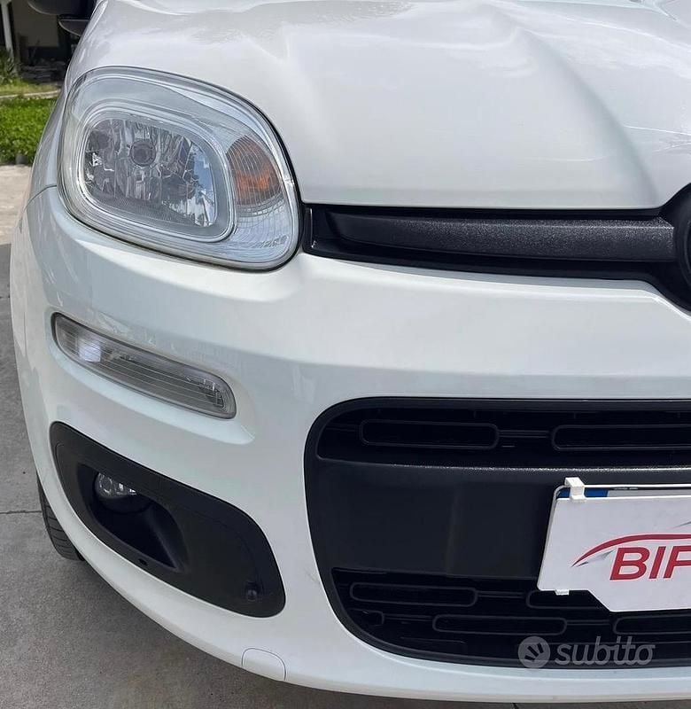 Usado Fiat Panda 4x4 Pop 84 HP (61 kW) 2019 Branco Citadino