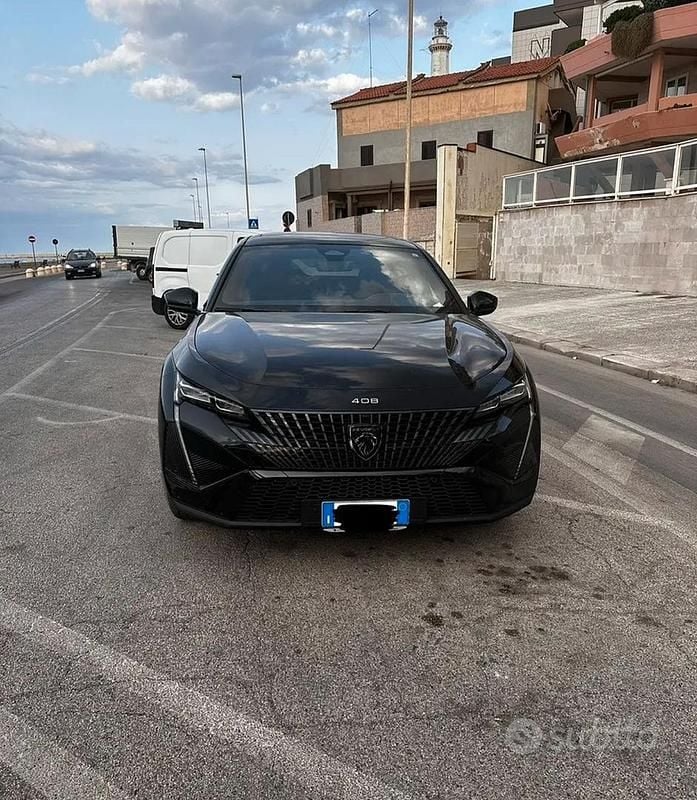 Usata Peugeot 408 GT 131 CV (96 kW) 2023 Nero SUV