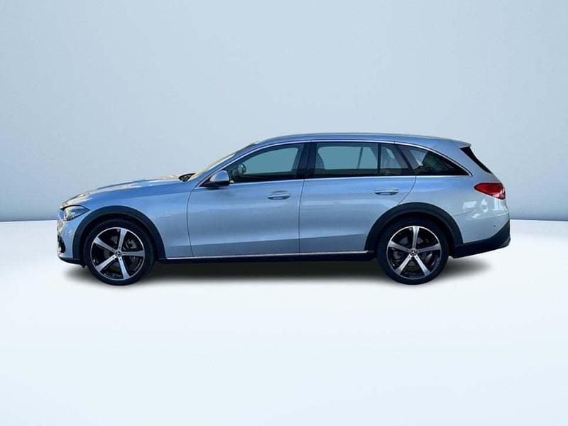 Usata Mercedes 220 Premium 200 CV (147 kW) 2022 Argento Station wagon