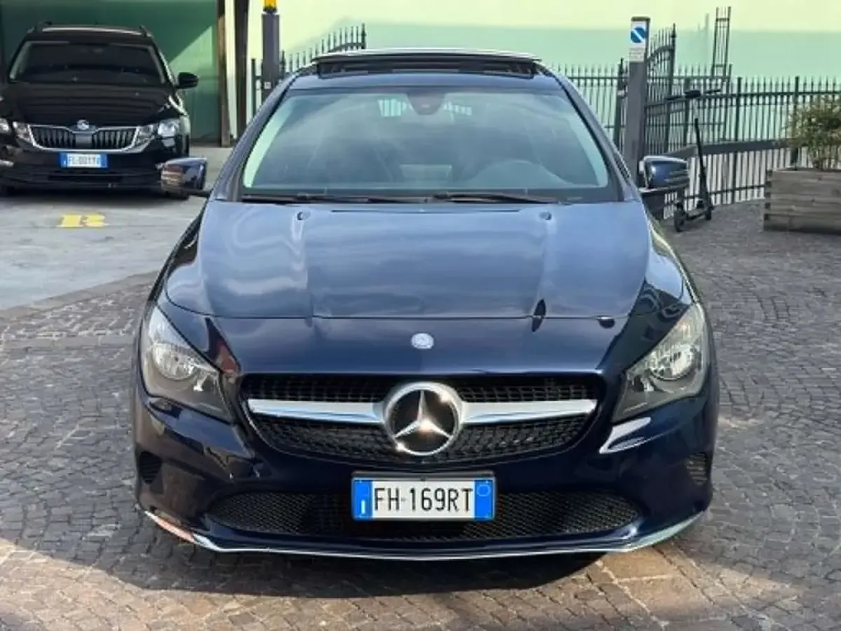Usata Mercedes CLA200 Shooting Brake Edition 136 CV (100 kW) 2017 Blu/azzurro Station wagon