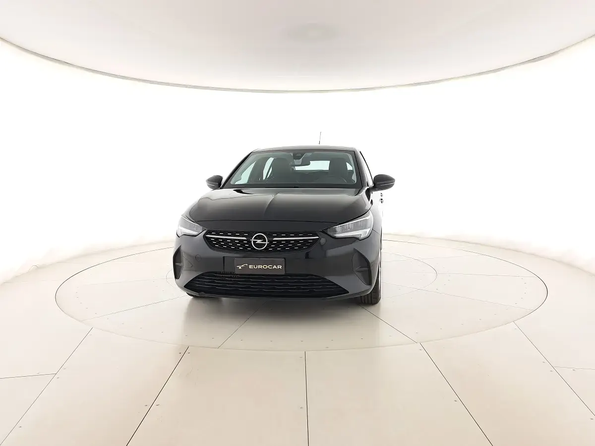 Usata Opel Corsa Elegance 100 CV (73 kW) 2021 Nero metallizzato Utilitaria