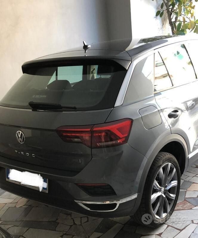 Usata VW T-Roc Advance 150 CV (110 kW) 2019 Grigio SUV