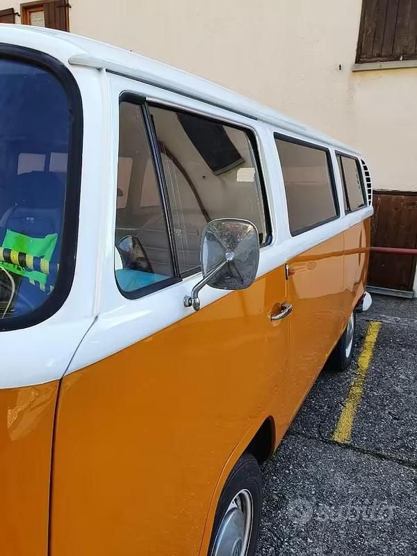 Usado VW T2 50 CV (36 kW) 1970 Marrón Van