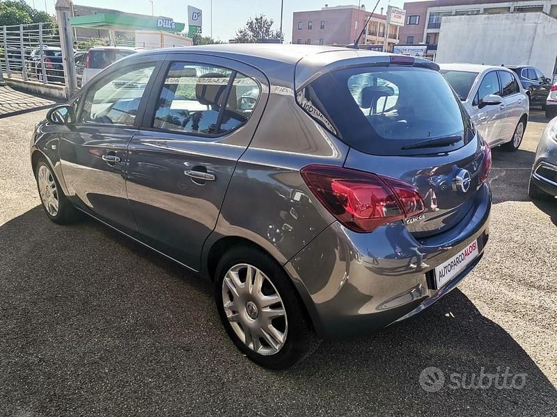 Usata Opel Corsa Innovation 90 CV (66 kW) 2018 Grigio Berlina