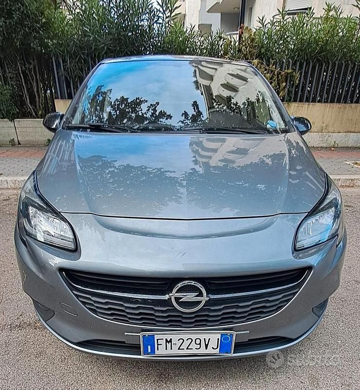 Usata Opel Corsa 90 CV (66 kW) 2018 Grigio Utilitaria