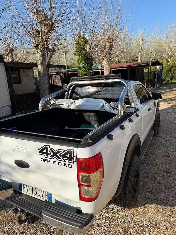 Usata Ford Ranger 143 CV (105 kW) 2019 Bianco Pick-up