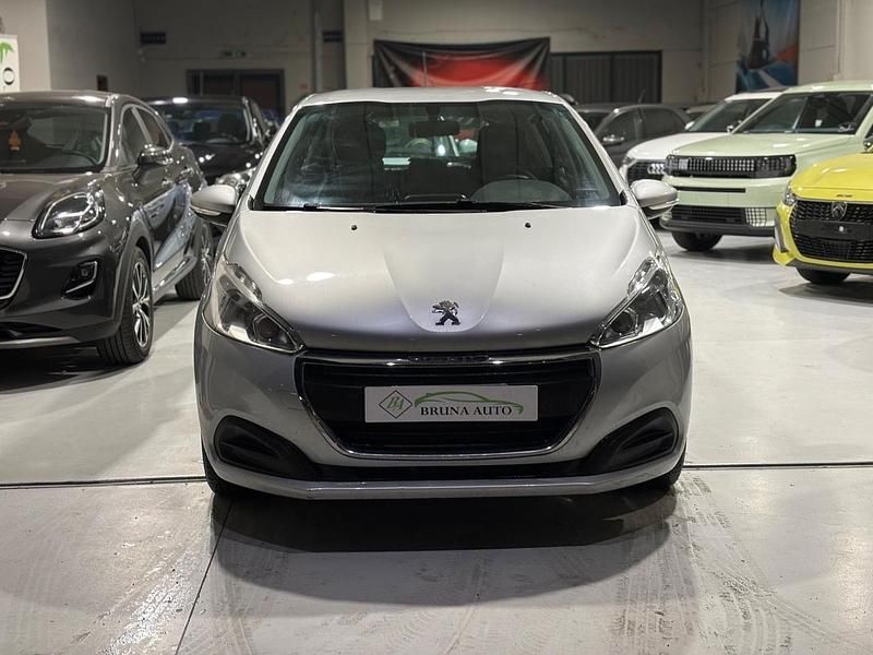 Usata Peugeot 208 Allure 74 CV (54 kW) 2016 Argento Utilitaria
