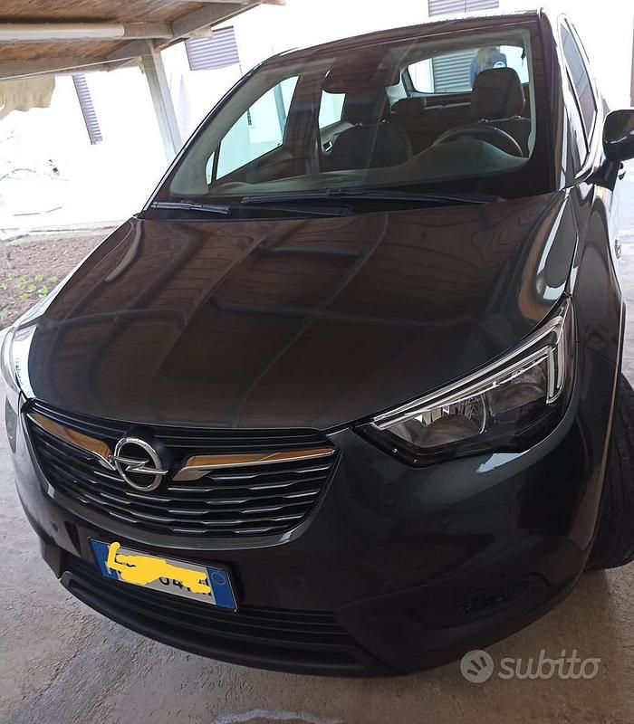 Usata Opel Crossland 83 CV (61 kW) 2018 Grigio SUV
