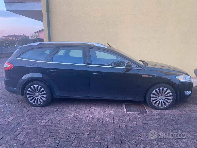 Usata Ford Mondeo Titanium 145 CV (106 kW) 2009 Nero Station wagon