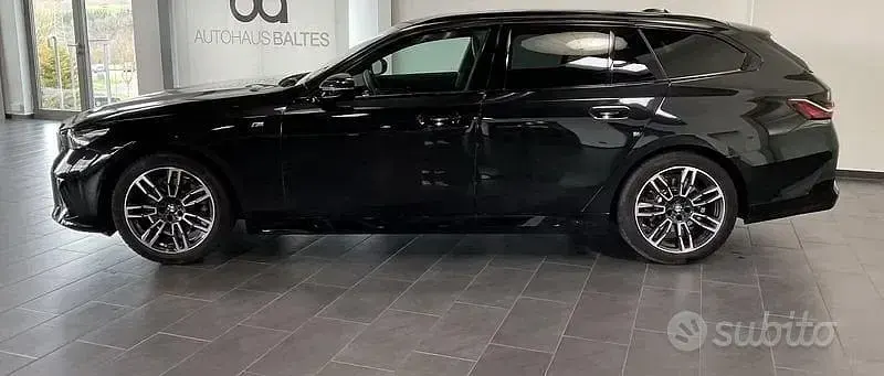 Usata BMW 520 M Sport 197 CV (144 kW) 2025 Nero Station wagon