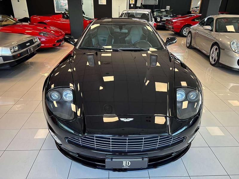 Usata Aston Martin Vanquish 528 CV (388 kW) 2006 Onyx black Coupé