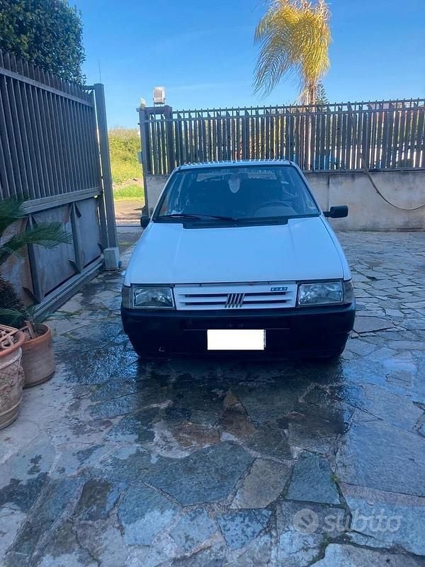 Bianco Usata 1993 Fiat Uno Due volumi | 1800 € - Immagine 1/4