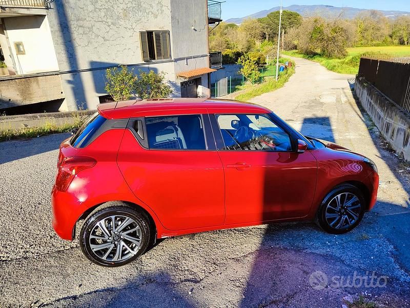 Usata Suzuki Swift 2021 Rosso Utilitaria