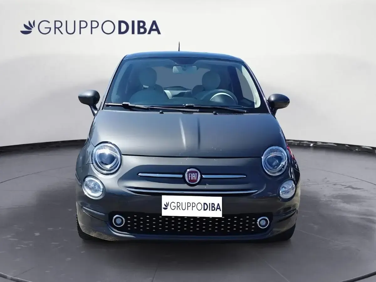 Begagnad Fiat 500 Lounge 69 HK (50 kW) 2018 Grå Halvkombi